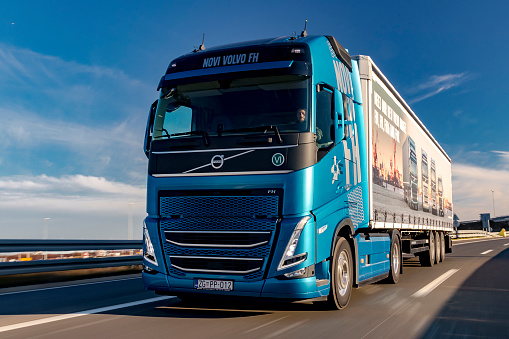 CAMION